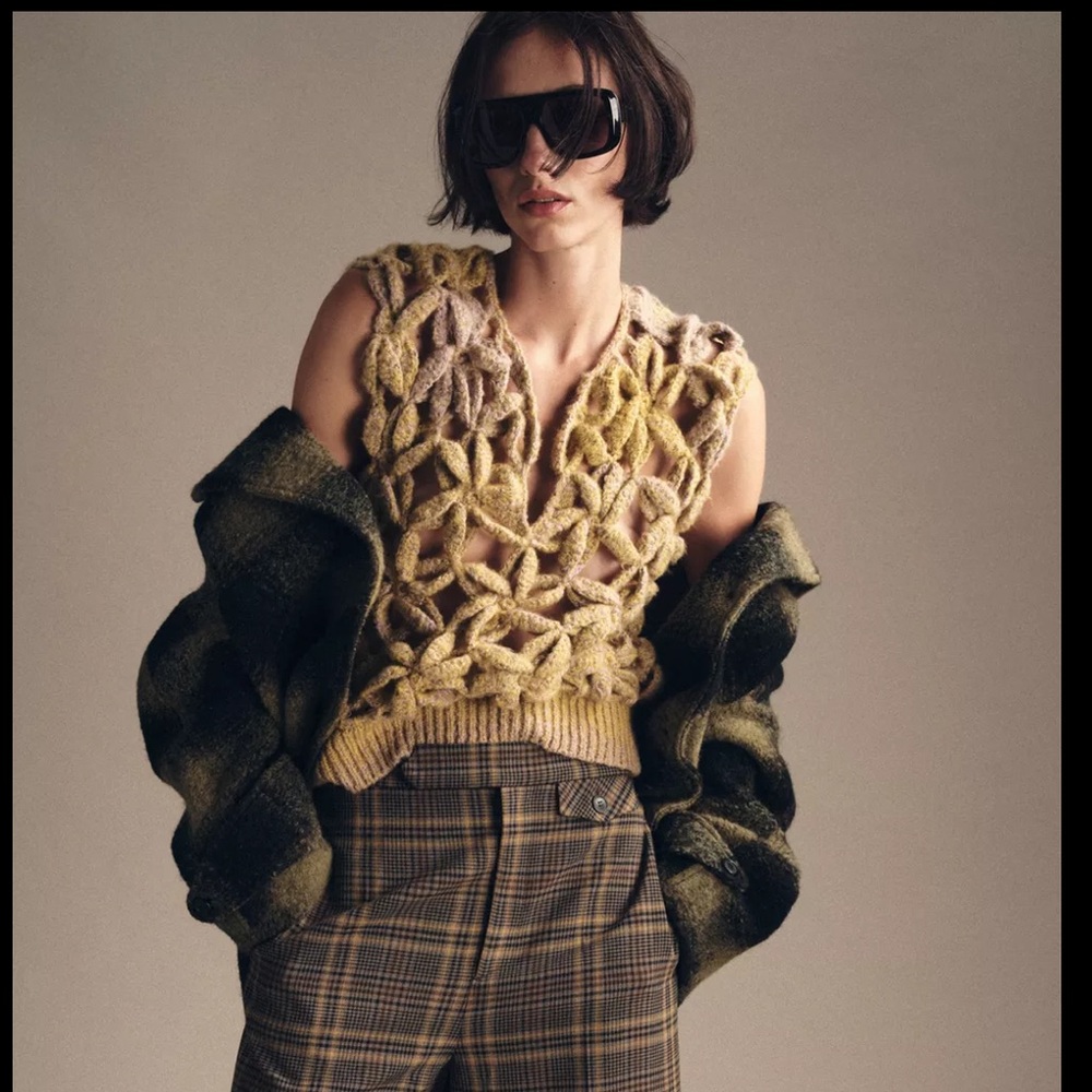 Zara chunky crochet open knit vest floral shaped